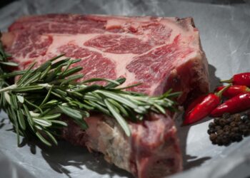 Mesmo com redução nos abates, 2024 deve terminar com forte aumento na produção de carne bovina.