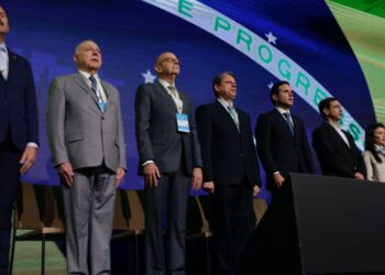 Tarcísio defende que etanol fique fora de negociações tarifárias com os EUA