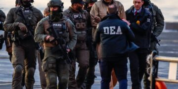 Mercados seguem estáveis após mobilização na Venezuela; especialistas apontam incerteza, não reação de preços